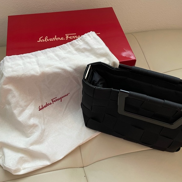 Salvatore Ferragamo Handbags - Salvatore Ferragamo Seat Belt Purse - Black